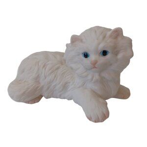 White Porcelain Cat Figurine Purrfectly Charming Cybis Kitten Chantilly Persian